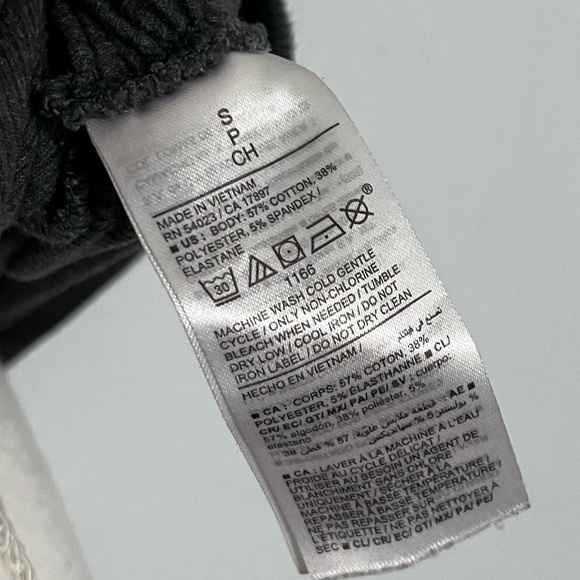 Old Navy • Maternity First-Layer Rib-Knit Side-Shirred Tank Top Heathered Grey - Picture 7 of 7